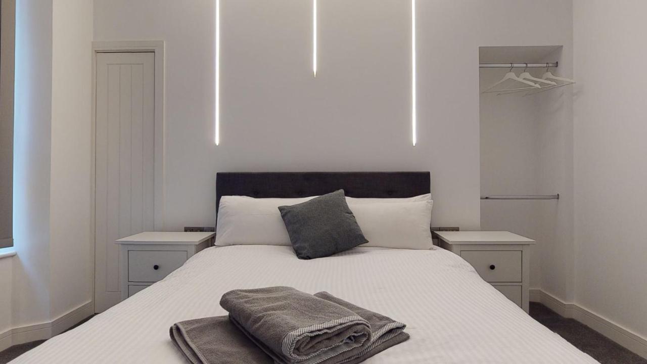 28 Harbour Lettings Luxury Apartments For Over 25S Plymouth Esterno foto